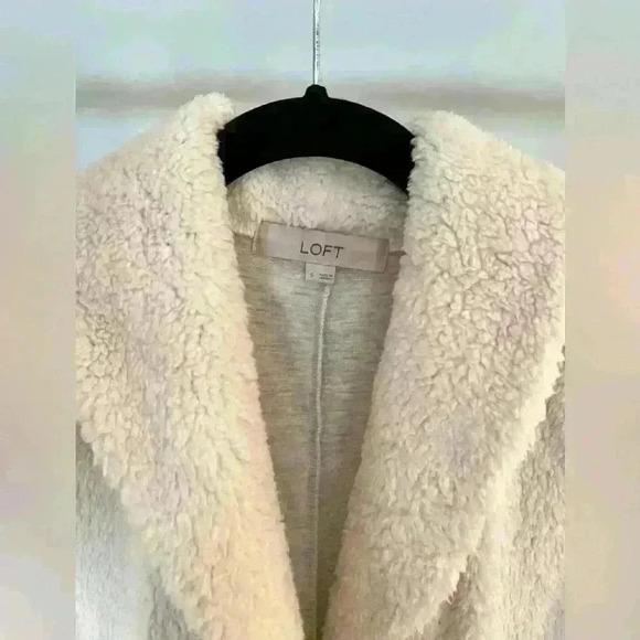 Loft Off white/Cream Vest - Picture 2 of 3